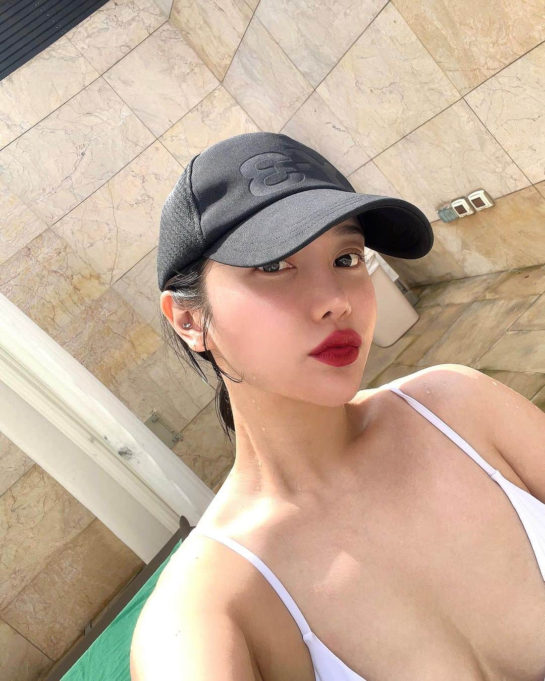 イ・ヌリのインスタグラム：「두깨씌💋」