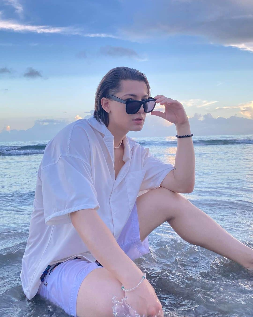 Kauanのインスタグラム：「☀️🌊🕶️」