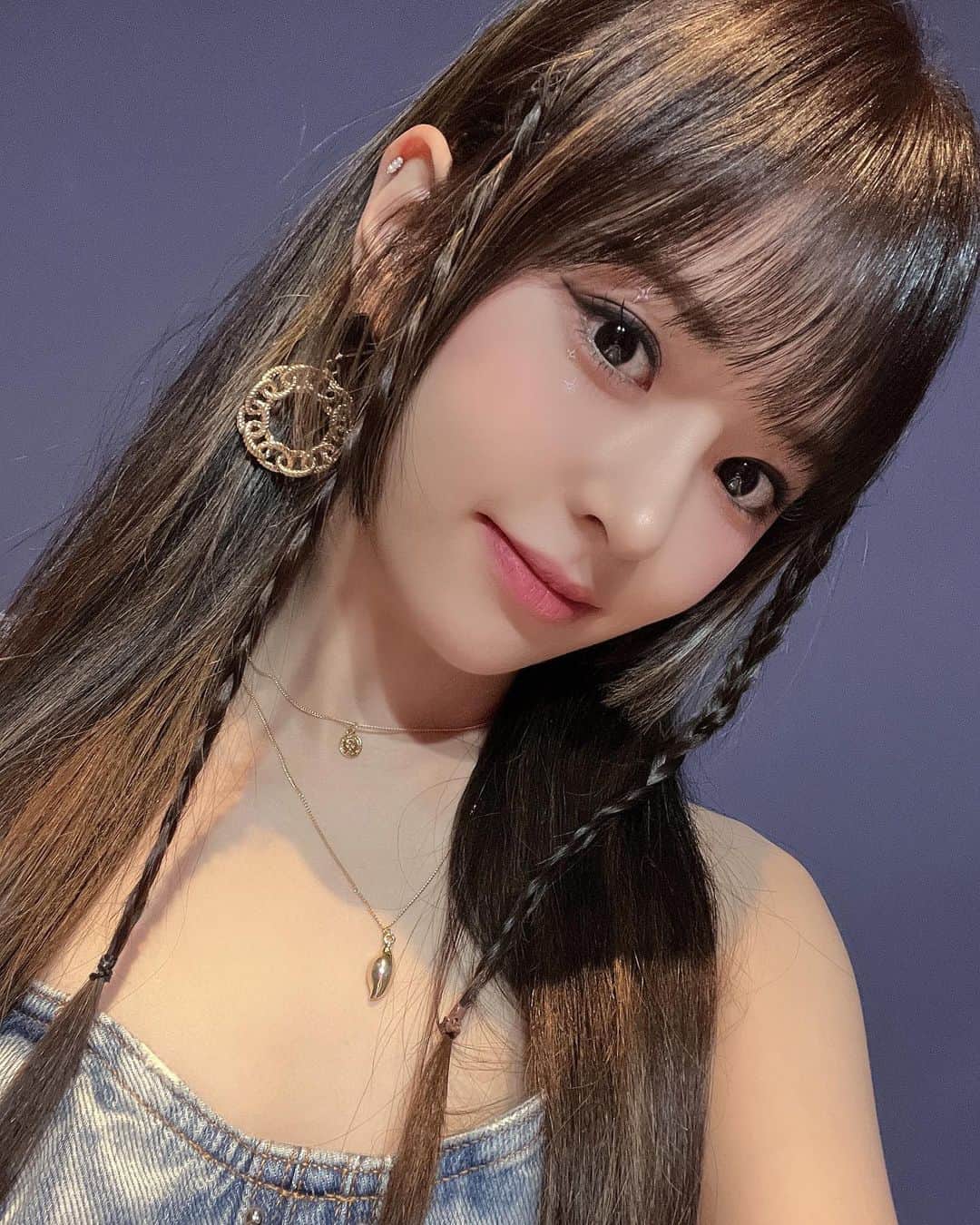 EVERGLOWのインスタグラム：「[📸Today EVERGLOW]  23.08.26 #쇼음악중심  오늘의 에버글로우💜  #EVERGLOW #에버글로우 #ALL_MY_GIRLS #SLAY #이유 #시현 #미아 #온다 #아샤 #이런」