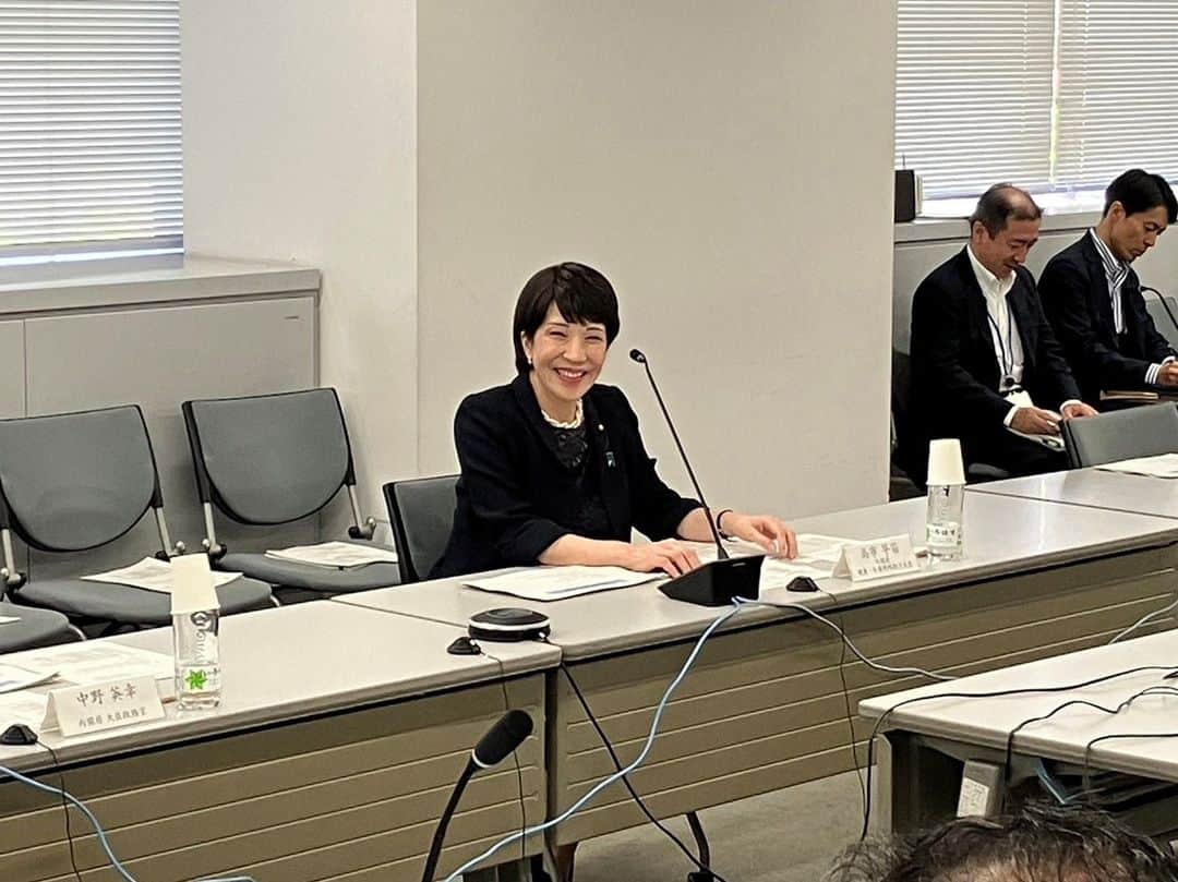 高市早苗のインスタグラム：「８月25日 健康・医療戦略推進会議」