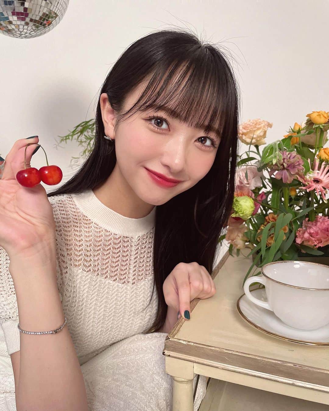 石田千穂のインスタグラム：「可愛い撮影だったなー😽」