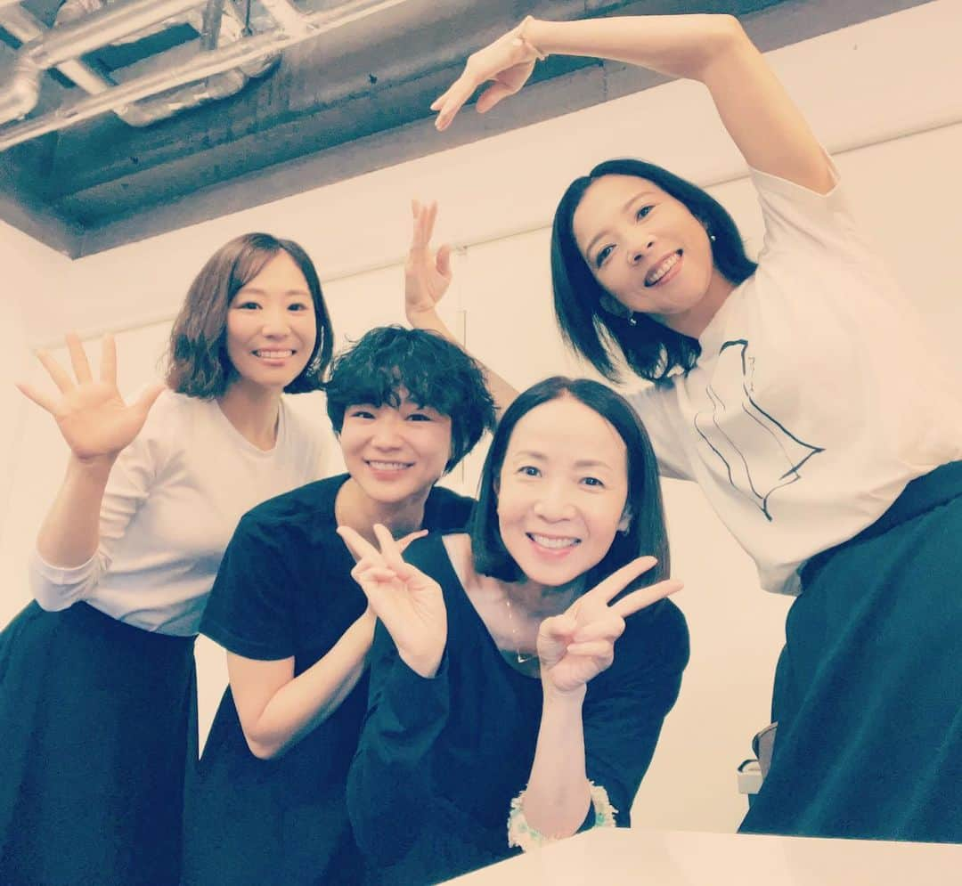 笠松はるさんのインスタグラム写真 - (笠松はるInstagram)「☺︎ ☺︎ ☺︎ ⁡ #unrato10「三人姉妹」のお稽古が進んでます！ 実力派の皆様にかこまれ、毎日耳に目にありがたく学びの時です。 ⁡ お写真は 「三人姉妹」のお三方 オリガ役 #保坂知寿 さん マーシャ役 #霧矢大夢 さん  イリーナ役 #平体まひろ さん と 兄嫁の ナターシャ役の 私です。 ⁡ 素敵な素敵なお三方のことは今度ゆっくり書きます✨ ⁡ 演出の大河内直子さんとは2年前の unrato「楽屋〜流れ去るものはやがてなつかしき〜」ぶりで、あの時も毎日根気強く私の中から女優Cを引っ張り出していただき、とても貴重な経験をさせていただきました。 ⁡ 「三人姉妹」のお稽古は、アニー名古屋公演の翌日から始まっており、途中新潟公演もあったので、最初しばらくはグレースとナターシャを行ったり来たりしてましたが、 3年演じてだいぶ自分と馴染んだと感じるグレースとは正反対なところにあるのかなと現在感じているナターシャ役。今は女優Cの時と同じで、その居所を掴むのに時間をかけています。 ⁡ 他の皆さんのチェーホフの美しいセリフを聞きながら、ナターシャは毎日超現実的なことを喋っています。笑 ⁡ がんばりますー！！ チケット発売中です♡ぜひっ ⁡ ⁡ ⁡ #unrato #三人姉妹  #笠松はる ⁡ ⁡ ⁡ ⁡ ⁡ ⁡ ⁡ ⁡ ⁡ ⁡ ⁡ ⁡」9月10日 13時40分 - haru_kasamatsu