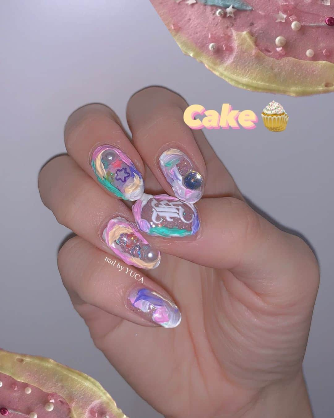 YUCAのインスタグラム：「Cake nail🧁🤍 ⁡ ⁡ ⁡ #cakenails  #nail #ネイル #젤네일 #네일  #tettynail #유카네일 #美甲 #yucanail」