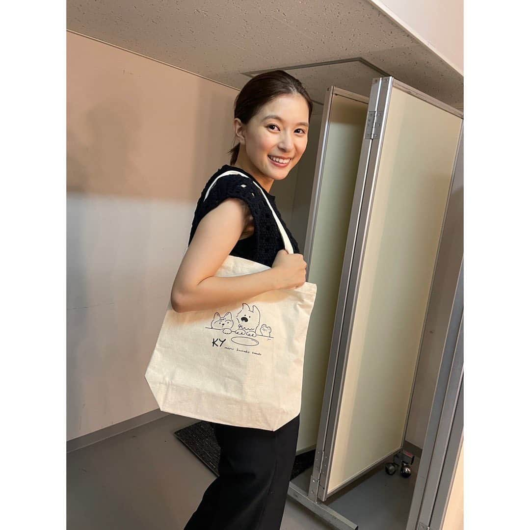 芳根京子さんのインスタグラム写真 - (芳根京子Instagram)「昨日は10周年記念イベントやらせていただきました！  たくさんの方に来ていただけて嬉しかったです！ ありがとうございました！ 楽しんでもらえましたか？😌  これからもよろしくお願いします！ また会いましょう🌼  グッズも好評で嬉しかったです✨ またこういう機会があれば... 考えたいなぁ☺️」9月10日 14時25分 - yoshinekyoko