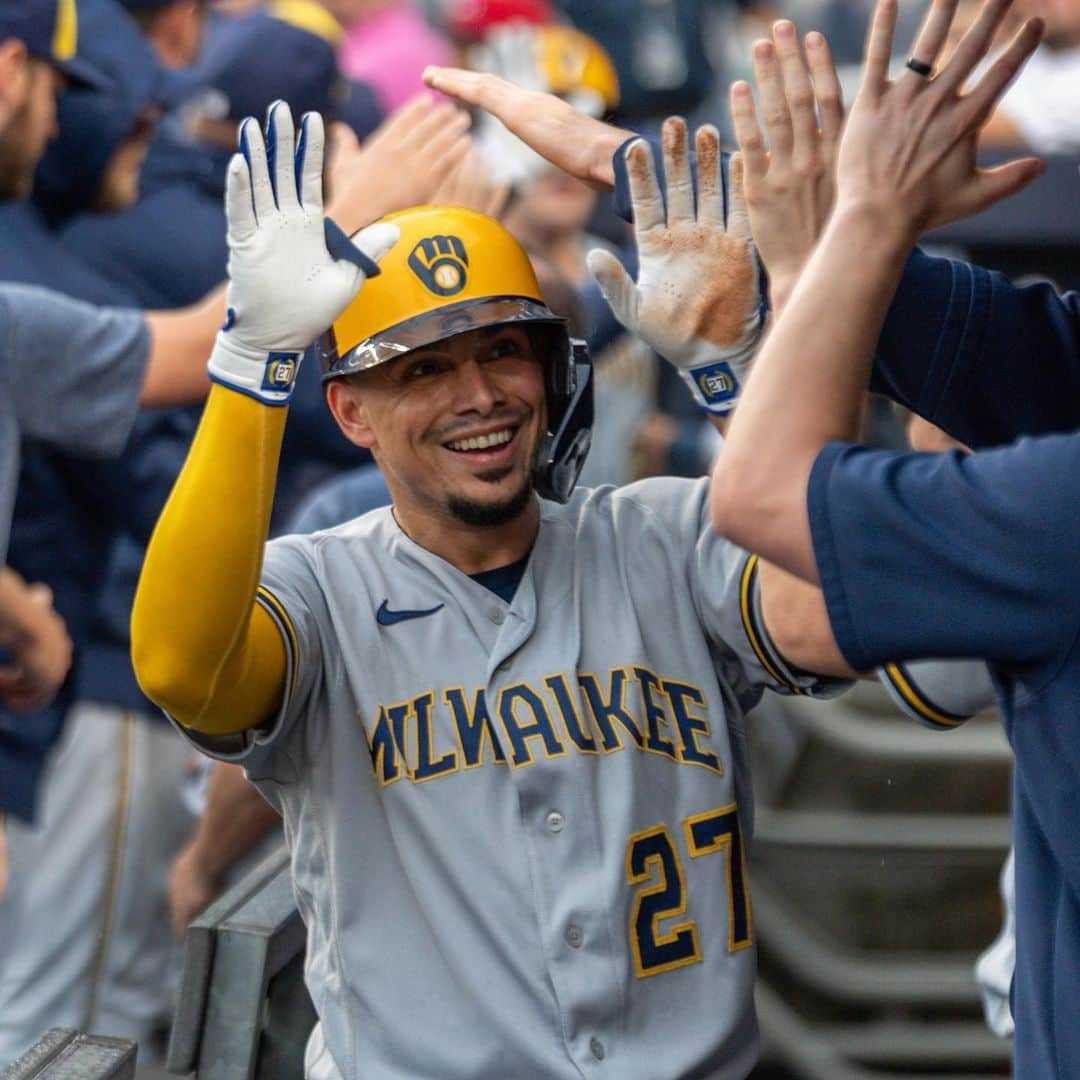 ミルウォーキー・ブルワーズのインスタグラム：「LITTLE LEAGUE HOMER!  #ThisIsMyCrew」