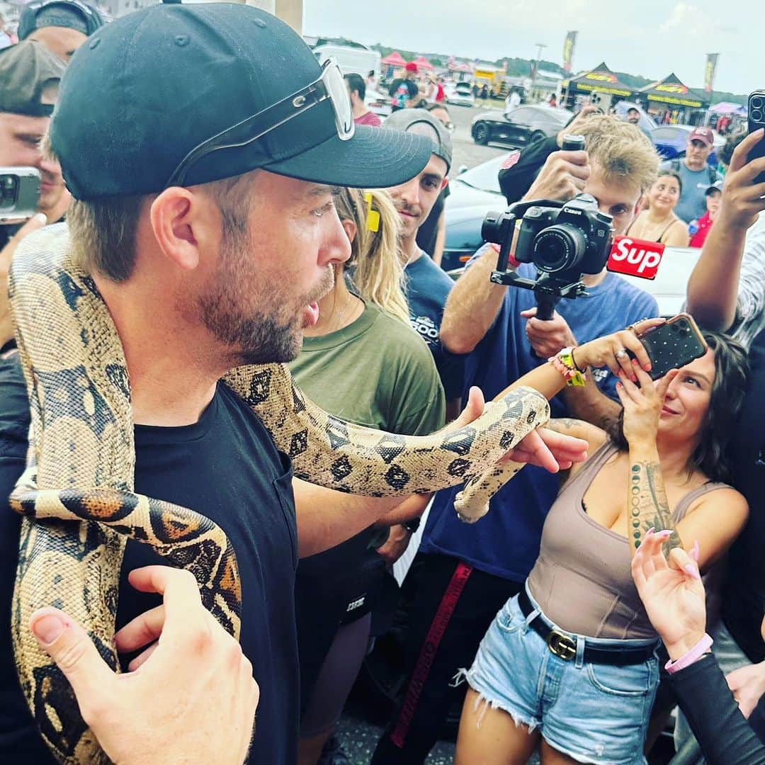 コーディー・ウォーカーさんのインスタグラム写真 - (コーディー・ウォーカーInstagram)「Things are getting wild out here! @fuelfest @fortisauto #TasteofTokyo」9月10日 6時40分 - codybwalker