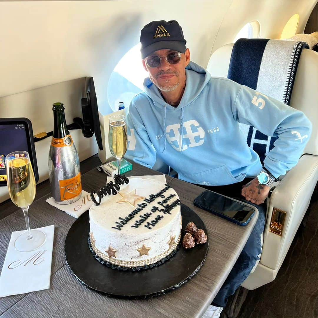 マーク・アンソニーさんのインスタグラム写真 - (マーク・アンソニーInstagram)「Thank you everyone for all the love and celebrations this week 🙏🏼♥️」9月10日 7時02分 - marcanthony