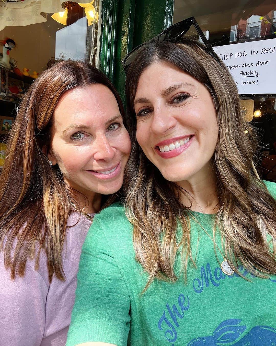 Ilana Wilesのインスタグラム：「I wanted to take a moment to properly introduce you to my friend @karengriffoazoulay. She is both my partner at the @themarchharenyc and the person who nominated me to join the board of CASA NYC. I met her because when I was a new mom at Mazzy’s old school back in 2016, she found out I had just published a parenting book and helped put together a book reading attended by other moms at the school to celebrate the launch. It’s so funny to think about who those moms at the party were because I knew no one at the time and so many have become my friends over the years. Anyway, Karen and I have been trying to take a photo together in front of the shop since we bought the place, but the shop is a one person operation and we have never worked there at the same time! We work together behind the scenes all the time though, like right now we are planning promotions and events at the shop that support our favorite non-profits. I love that Karen always reminds me that giving back is such a big part of a successful business. Tell me your favorite kid focused charities in the comments that we should consider!」