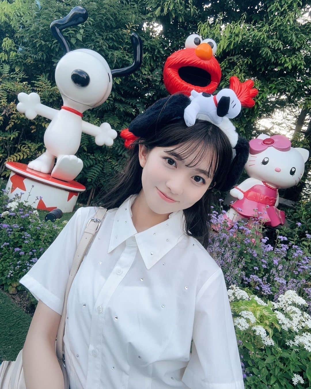 せきぐちりささんのインスタグラム写真 - (せきぐちりさInstagram)「8月にユニバに行ってハリーポッターに感動したので、映画のハリーポッターを最近全部見ました🙌✨ こっちに住んでる間に「ワーナー・ブラザーズ・スタジオ・ツアー・ロンドン」に行ってみたいなぁ🥺 パリにももう一度行きたいし、他にも行きたい国、やりたい事たくさん🏃💨  どうしよう、時間が足りない😩💦 ‥‥‥‥‥‥‥‥‥‥‥‥‥‥‥‥‥‥‥‥‥‥‥‥ ルクセンブルク🇱🇺在住。19歳。 ヨーロッパの旅行写真もたくさん載せてるので是非みてね📸 @risa_s_lisa  配信アプリ『ミクチャ』で毎日23時ごろ から配信してます。 ※プロフィールのリンクからX、ミクチャ、TikTokのフォローお願いします‎🤍 ‥‥‥‥‥‥‥‥‥‥‥‥‥‥‥‥‥‥‥‥‥‥‥‥ ･ ･ ･ ･ ･ ･  #ユニバ  #ユニバーサルスタジオジャパン  #usj  #🌎 #大阪 #japan  #スヌーピー  #カチューシャ  #巻き髪  #黒髪  #04 #jd #ootd  #snoopy #ハリーポッター #harry #ハリポタ #harrypotter」9月10日 7時40分 - risa_s_lisa