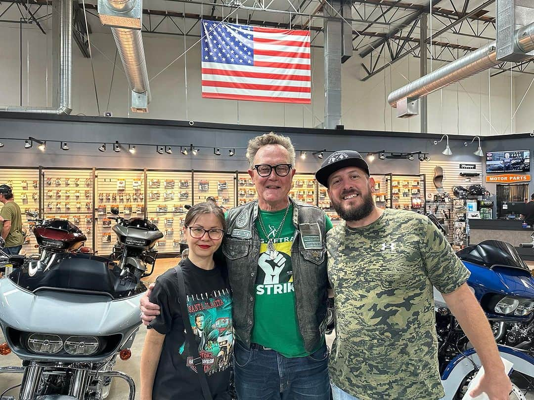 ロバート・パトリックさんのインスタグラム写真 - (ロバート・パトリックInstagram)「Thanks to everyone who made it out to our event today @santaclaritaharley we were so glad to have you stop by for a visit!!! #harleydavidson #bfmc #owof #ride」9月10日 8時36分 - ripfighter