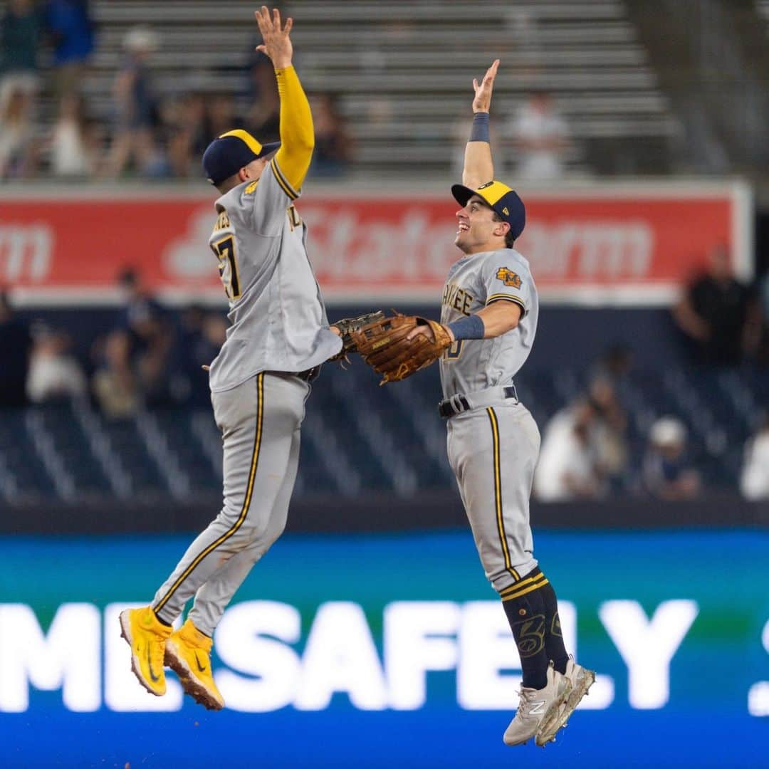 ミルウォーキー・ブルワーズのインスタグラム：「A Bronx beatdown  #ThisIsMyCrew」