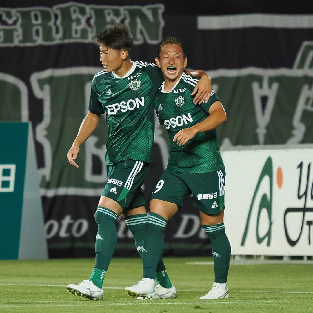 松本山雅FCさんのインスタグラム写真 - (松本山雅FCInstagram)「2023.9.9 Meiji Yasuda J3 League Matchweek 26 Matsumoto 2-1 Ryukyu #松本山雅fc #matsumotoyamaga #yamaga #onesoul #村越凱光」9月10日 8時51分 - matsumoto.yamagafc