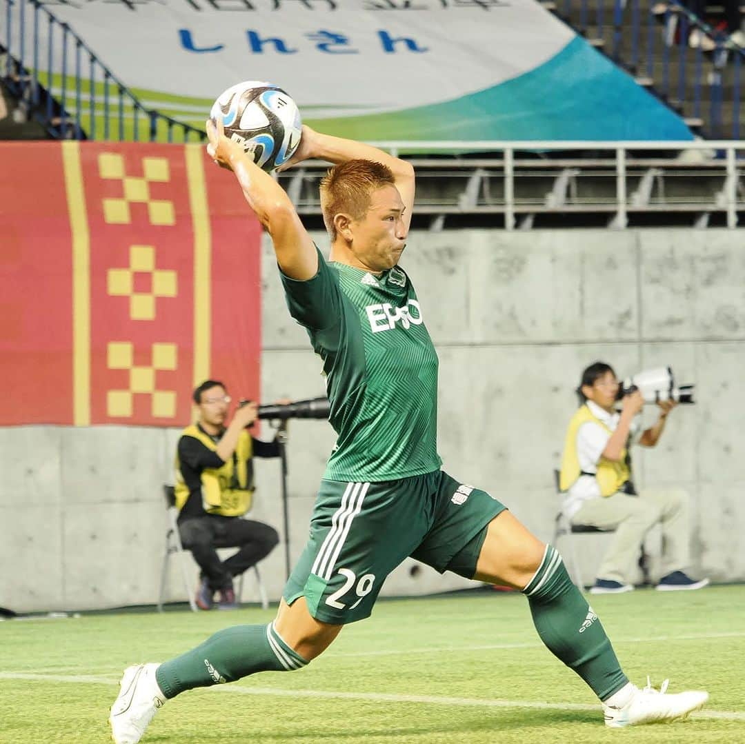 松本山雅FCさんのインスタグラム写真 - (松本山雅FCInstagram)「2023.9.9 Meiji Yasuda J3 League Matchweek 26 Matsumoto 2-1 Ryukyu #松本山雅fc #matsumotoyamaga #yamaga #onesoul #村越凱光」9月10日 8時51分 - matsumoto.yamagafc