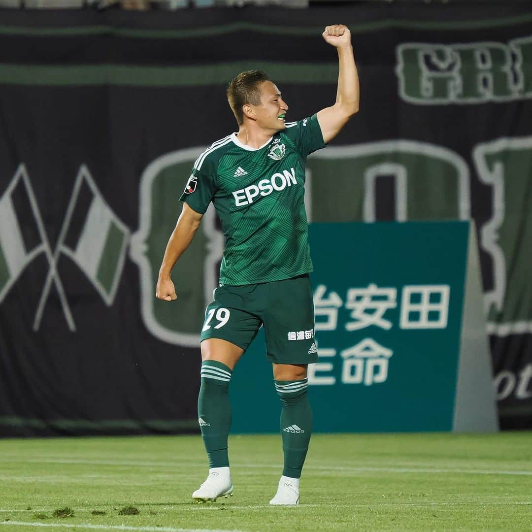 松本山雅FCさんのインスタグラム写真 - (松本山雅FCInstagram)「2023.9.9 Meiji Yasuda J3 League Matchweek 26 Matsumoto 2-1 Ryukyu #松本山雅fc #matsumotoyamaga #yamaga #onesoul #村越凱光」9月10日 8時51分 - matsumoto.yamagafc