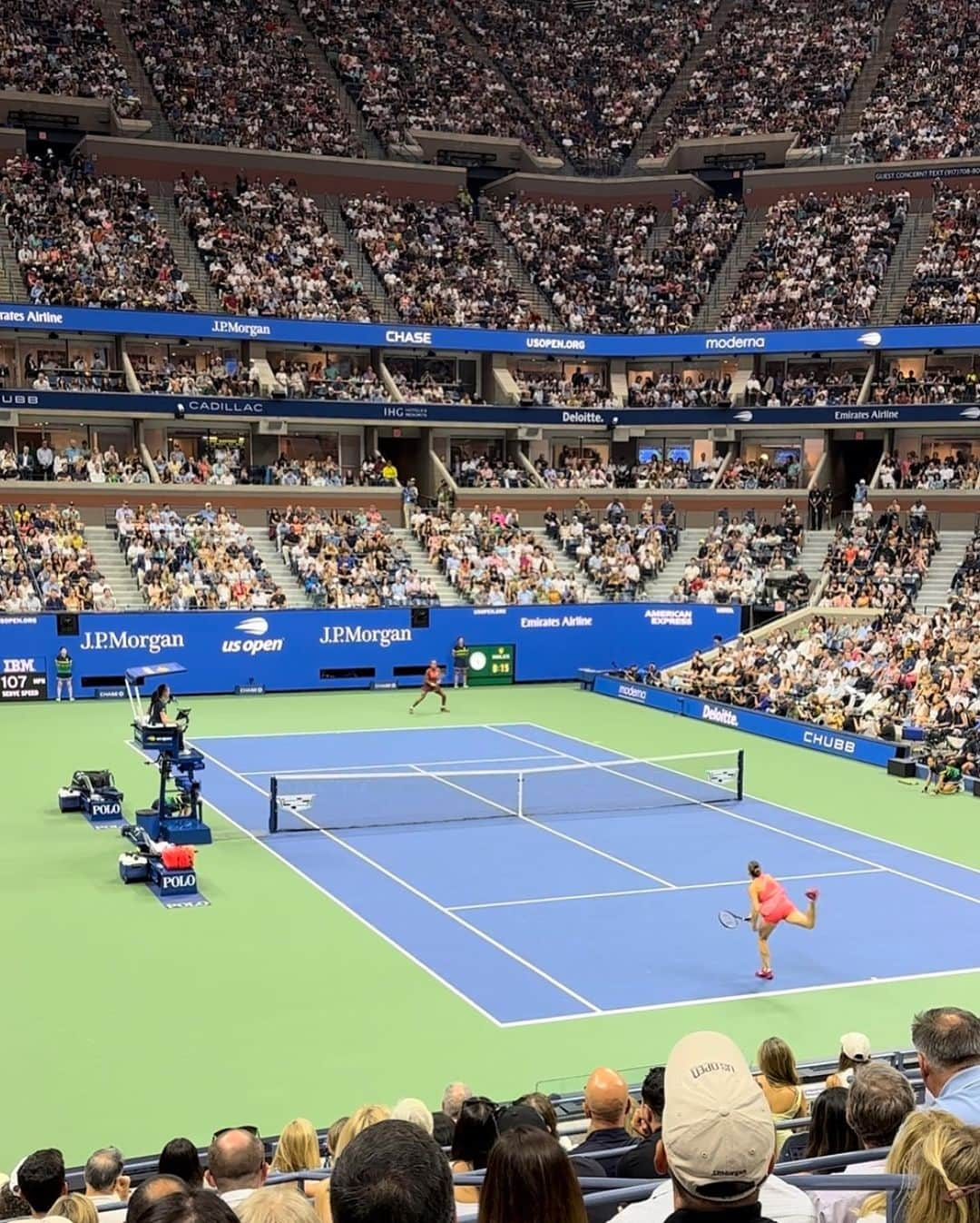 アレクサンドラ・ダダリオのインスタグラム：「COCO!!! “Thank you to the people who didn’t believe in me” AMEN!!!! What a match! My friend Allie said she had to explain happy tears to her 2 year old who thought coco was hurt when she won!!! Sweetness all around」