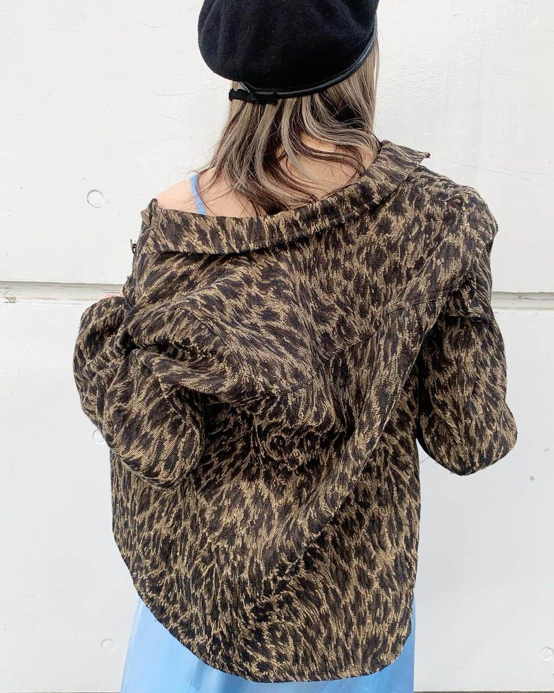 birthdeathさんのインスタグラム写真 - (birthdeathInstagram)「New Arrivals  90's Leopard jacquard jacket  40's Blue satin slip dress   #birthdeath #vintage」9月10日 14時35分 - birthdeath_tokyo