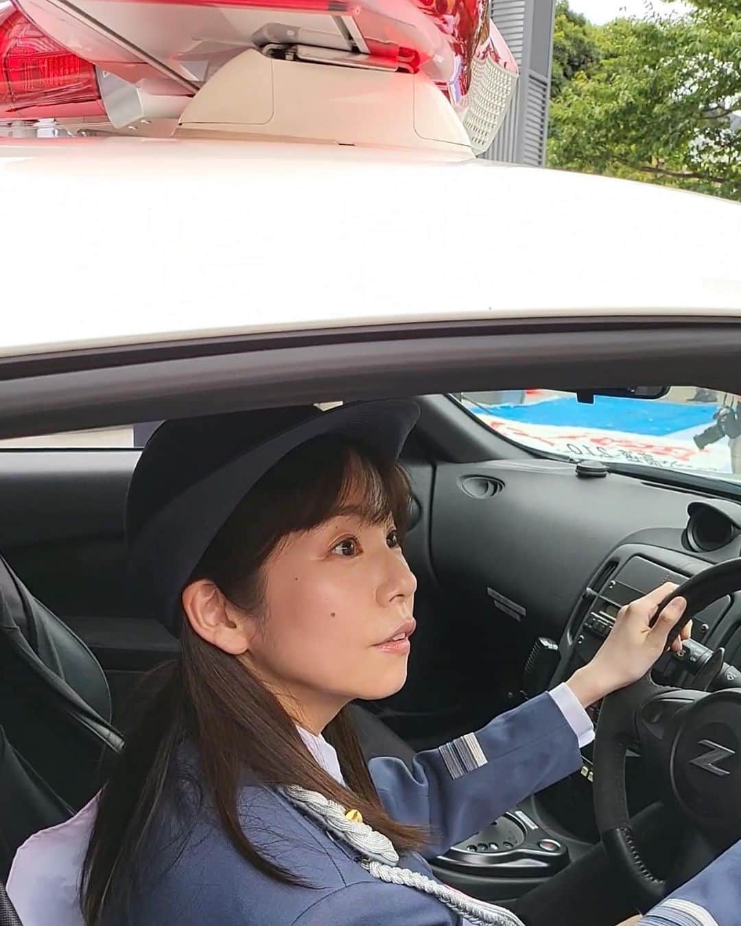 野村麻純さんのインスタグラム写真 - (野村麻純Instagram)「⁡ ⁡ ⁡ 警視庁麹町警察署1日警察署長を務めました。 ⁡ 秋の全国交通安全運動よろしくお願い致します！ ⁡ ⁡ ⁡ ⁡ 緊張していましたが、麹町警察署の皆さまが とてもあたたかく迎え入れてくださり 楽しく任務を遂行できました☺️ ピーポくんにも大感謝です。 つぎはピーポくんの家族にも会いたいな🥰 ⁡ ⁡ #1日警察署長 #麹町警察署 #かっこいいピーポくんポスター」9月10日 14時41分 - masumi_nomura.official