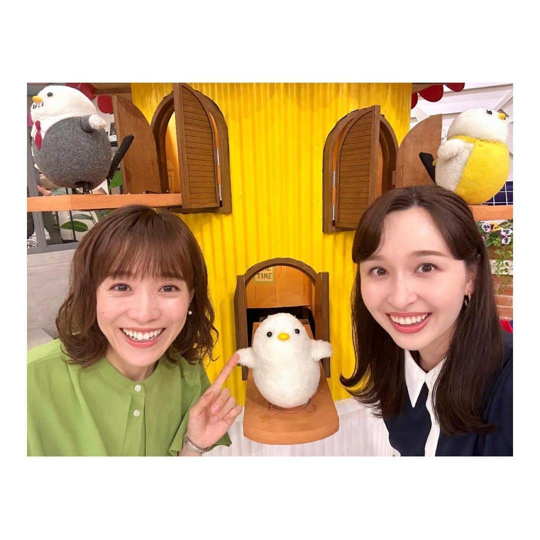 宇賀神メグさんのインスタグラム写真 - (宇賀神メグInstagram)「🐥  . .  世界陸上でハンガリーに行っていた愛さん。🇭🇺 久しぶりにお会いできて嬉しかったです!!☺️✨  . .  #thetime_tbs #江藤愛 アナ #シマエナガちゃん  #シマエナガファミリー」9月10日 9時35分 - ugajin_megu