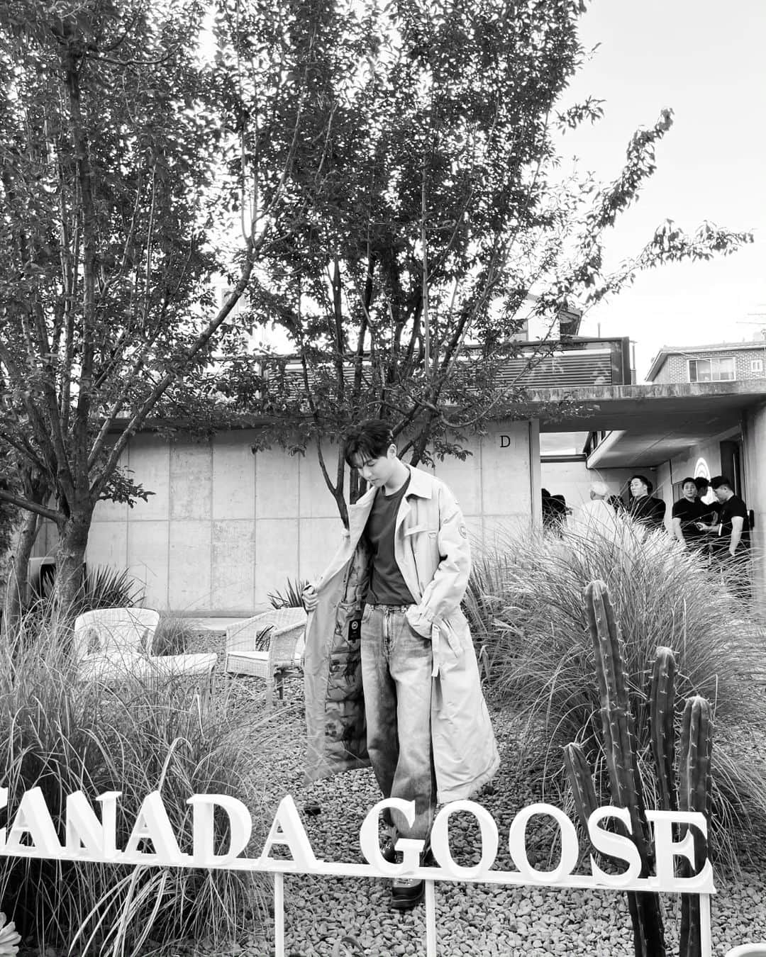 カン・ミニョクさんのインスタグラム写真 - (カン・ミニョクInstagram)「Canada Goose x Rokh x Matt McCormick 2023 Canada Goose F/W 컬렉션을 지금 성수동 코사이어티에서 만나보실 수 있습니다.  #ad #CanadaGooseKR #LiveInTheOpen #캐나다구스」9月10日 9時51分 - mr_kanggun