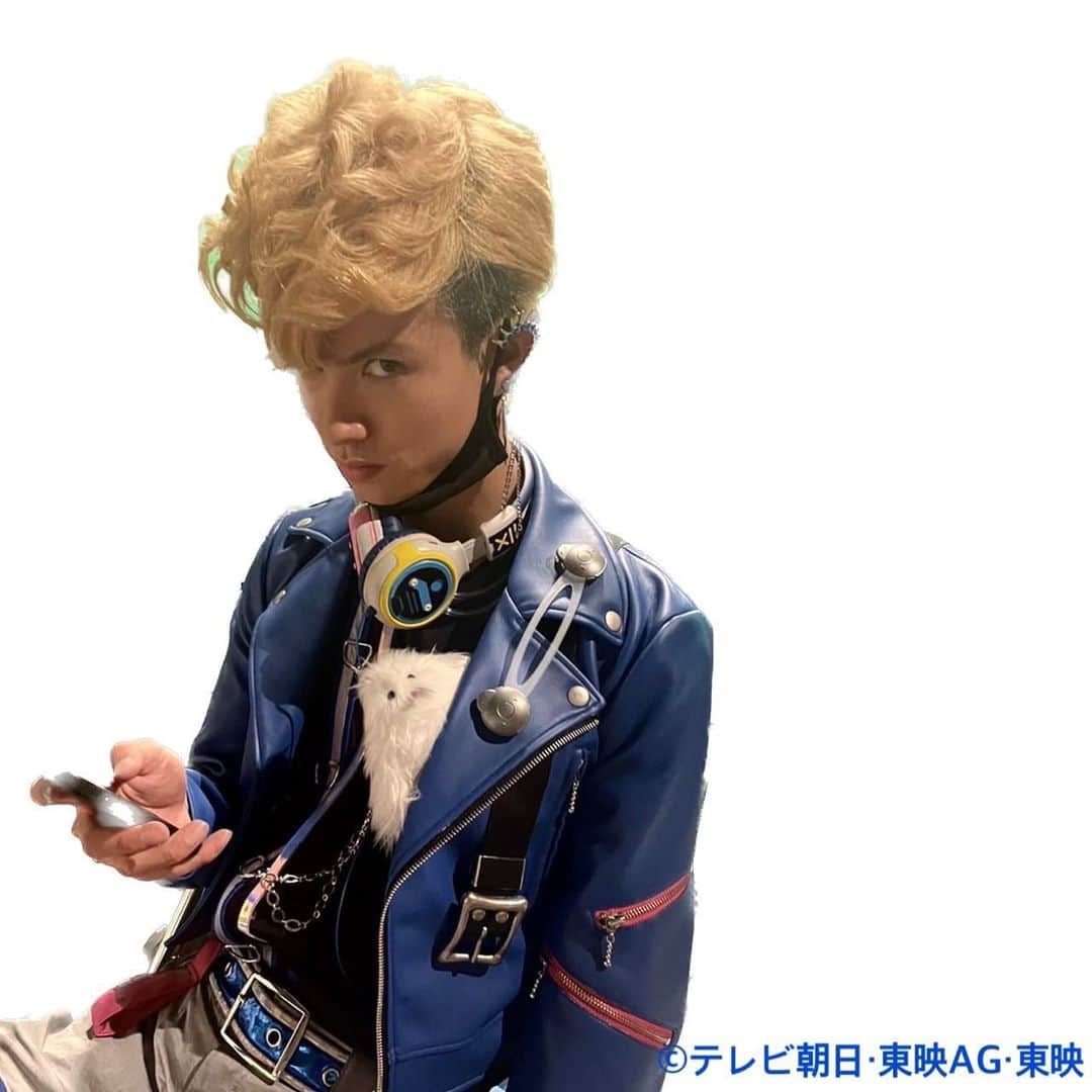 渡辺アオトのインスタグラム：「Who are you…  #王様戦隊キングオージャー」