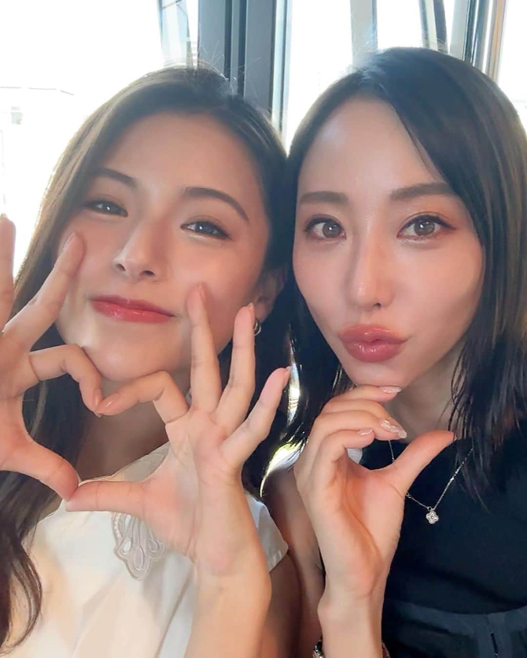 のインスタグラム：「可愛すぎてむりっ🤭🤍 🎂おめでとうううう🥳 @yui_karen_ ♡♡ ゆいちゃん強く優しい笑顔を見ると いつもほっこりする♪天使の笑顔！ 今まで載せてなかったのでまとめてみた！！かわちいい…」