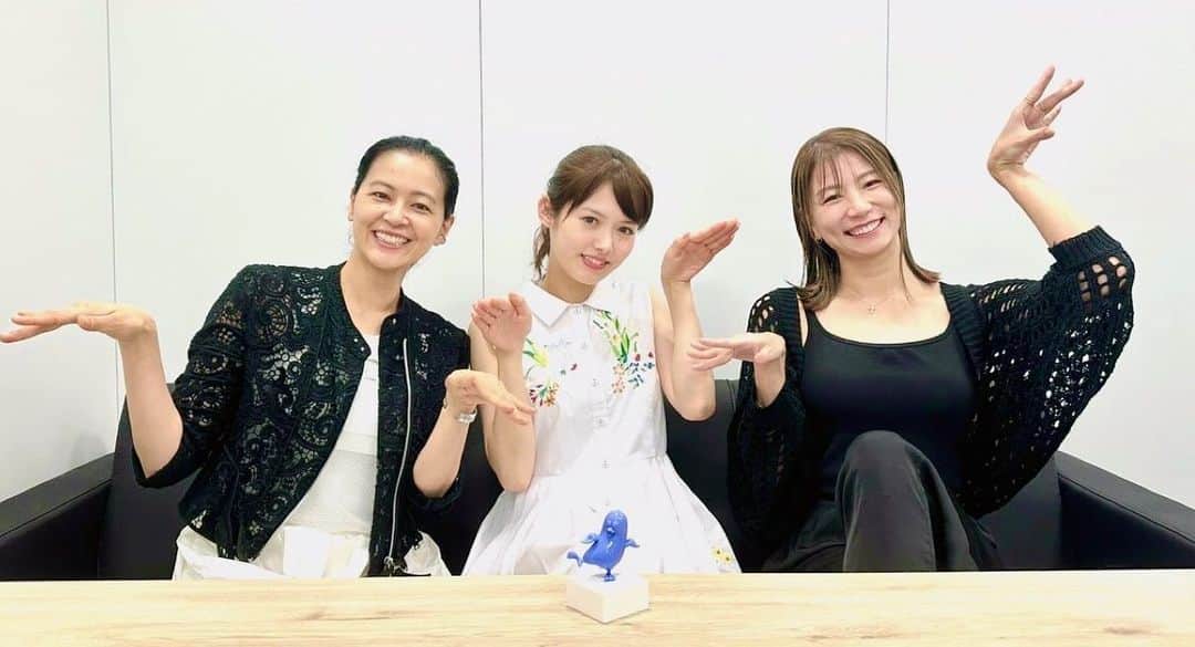 のインスタグラム：「こんにちは🍀 やんなぁ娘やで🐧💕 いつも聴きながら一緒に過ごして下さる方 メールを下さる方...ありがと〜う❤️  ほなっ！楽しい日曜日にしてなっ✨  #やんなぁ娘 #ABCラジオ  番組への感想やリクエストは #やんなぁ　でお願いします♪」