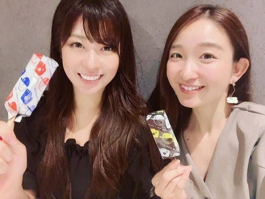 斉藤ひかりさんのインスタグラム写真 - (斉藤ひかりInstagram)「ホームランバーいただきました🍨🤍 暑かったから嬉しい〜 私はチョコレート派です、あなたは？☺️」9月10日 12時13分 - hikarisaito1027