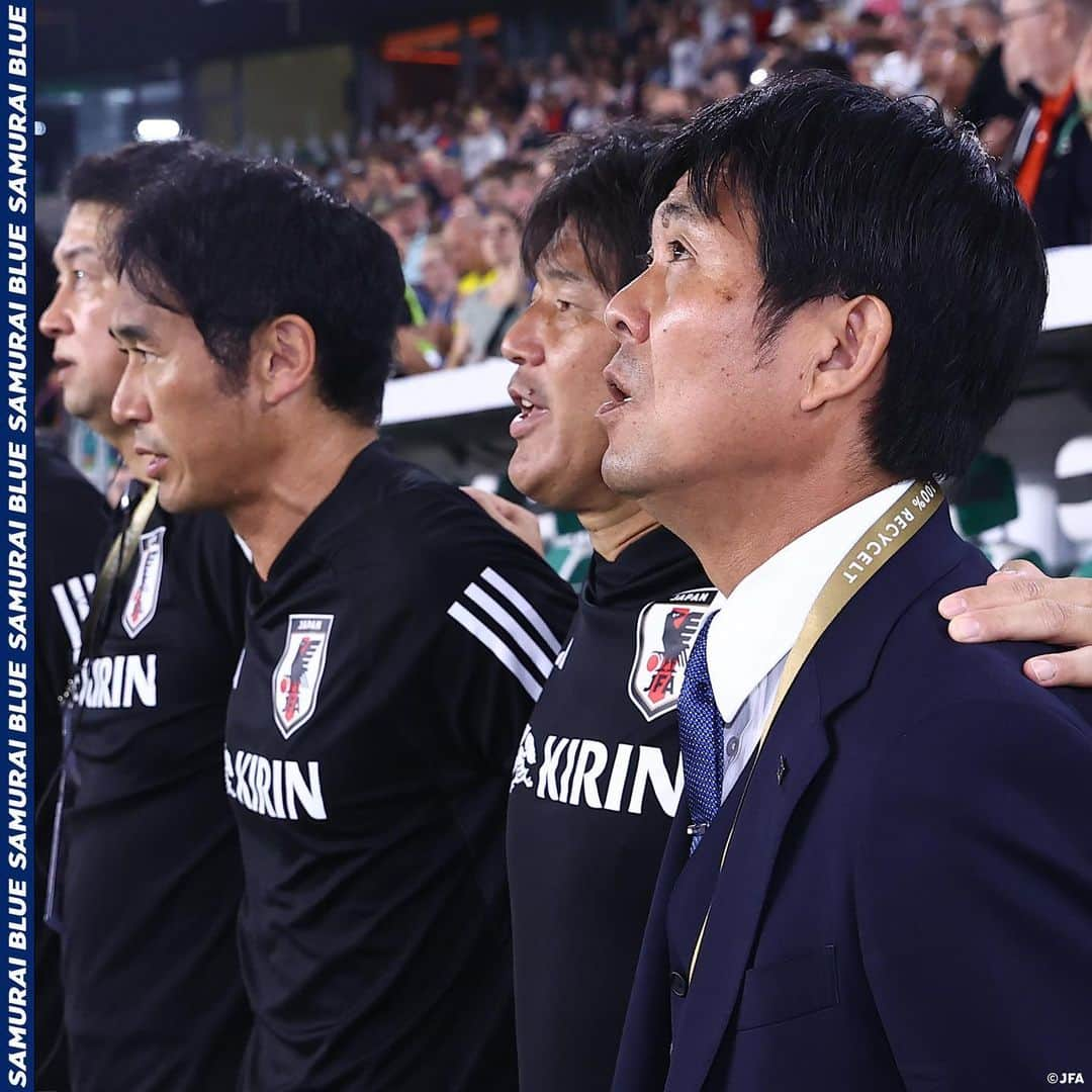 日本サッカー協会さんのインスタグラム写真 - (日本サッカー協会Instagram)「. 【2023.9.10 Photo Report②📸】  🏆国際親善試合 🇩🇪ドイツ代表 1-4 SAMURAI BLUE🇯🇵 ⌚️3:45(🇯🇵) 🏟️フォルクスワーゲン・アレーナ(ドイツ)  12 #大迫敬介(GK) 2 #菅原由勢 4 #板倉滉 5 #守田英正 6 #遠藤航(C) 7 #三笘薫 8 #鎌田大地 9 #上田綺世 14 #伊東純也 16 #冨安健洋 21 #伊藤洋輝  𝐒𝐔𝐁🔄 1 #中村航輔(GK) 23 #シュミット・ダニエル(GK) 3 #谷口彰悟 10 #堂安律 11 #古橋亨梧 13 #中村敬斗 15 #伊藤敦樹 17 #田中碧 18 #浅野拓磨 19 #橋岡大樹 20 #久保建英 22 #町田浩樹 24 #森下龍矢 25 #前田大然 26 #毎熊晟矢  監督 #森保一  #夢への勇気を #SAMURAIBLUE」9月10日 12時10分 - japanfootballassociation