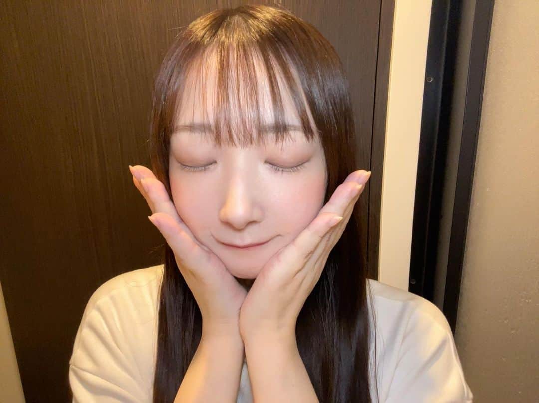 小日向ななせさんのインスタグラム写真 - (小日向ななせInstagram)「最近の美容事情...👀  私もともとまつ毛なさすぎて困ってたんだけど 最近は時代の進化で まつ毛美容液というものが出来たらしく....  ♡アイオールセラム♡ っていう商品を入手したから使ってみたよ⭐︎  すごいんだね、 まつ毛にハリが出てきた（；゜０゜）  頑張って毎日続けるね。 絶対まつ毛伸ばして可愛い目元になるもん🥺  #japanesegirl #japanesemodel #gravure #gravureidol #グラビア #グラビアアイドル #ビジョビ #偶像 #我的 #自拍 #粉我 #性感的 #模特 #約拍 #我的最愛 #正妹 #bikinimodel #asiangirls #asianbeauty  PR @all_serum_beauty #まつ毛美容液 #まつ毛ケア #まつ育 #目元美容液 #all_serum #all_serum_beauty」9月10日 12時35分 - kohinata_nanase