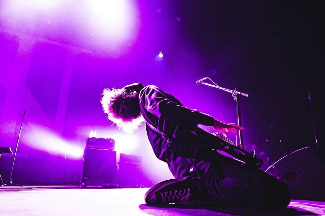 柳沢亮太のインスタグラム：「2023.09.09 日本特殊陶業市民会館フォレストホール ″#TheBONEZ Presents-LIVE TONIGHT-″ w）The BONEZ #SUPERBEAVER #写殺 @cazrowaoki」