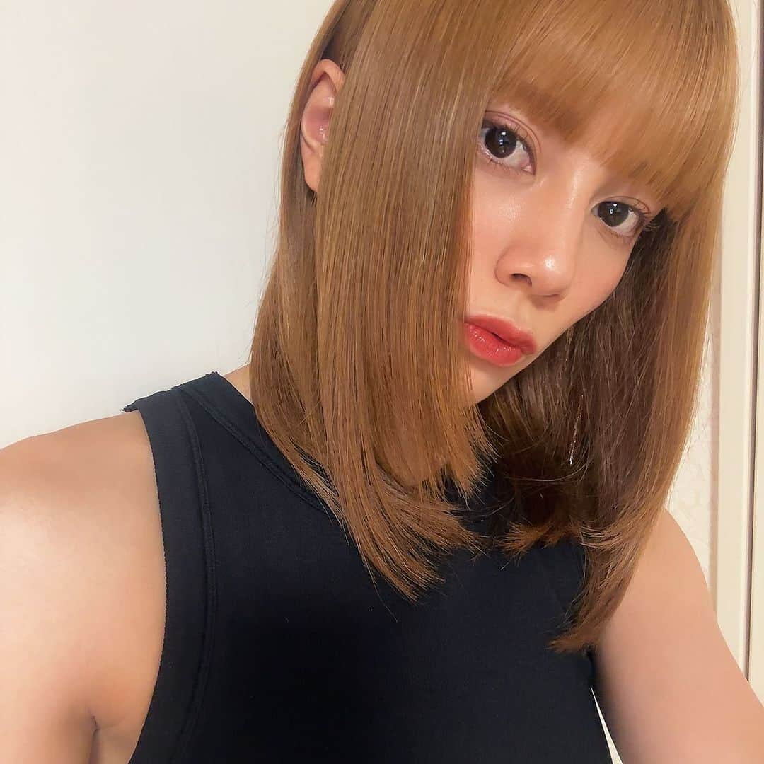 江藤由羽のインスタグラム：「✌️ #自撮り」