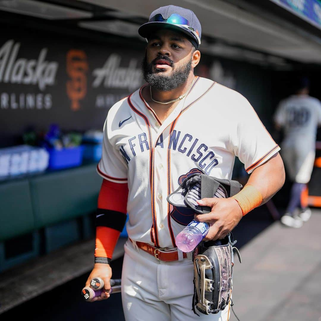 サンフランシスコ・ジャイアンツさんのインスタグラム写真 - (サンフランシスコ・ジャイアンツInstagram)「#SFGigantes X San Francisco Sea Lions 🟠⚫️」8月27日 5時07分 - sfgiants