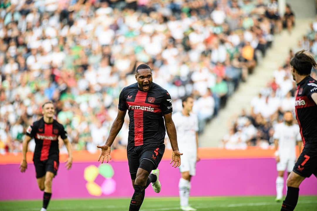 ヨナタン・ターさんのインスタグラム写真 - (ヨナタン・ターInstagram)「Big win! Amazing team effort 💯  Danke an alle Fans für euren Support heute. @bayer04fussball 🤝🏾」8月27日 5時11分 - jonathantah_