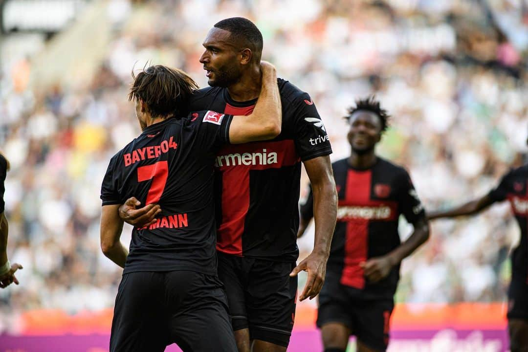 ヨナタン・ターさんのインスタグラム写真 - (ヨナタン・ターInstagram)「Big win! Amazing team effort 💯  Danke an alle Fans für euren Support heute. @bayer04fussball 🤝🏾」8月27日 5時11分 - jonathantah_