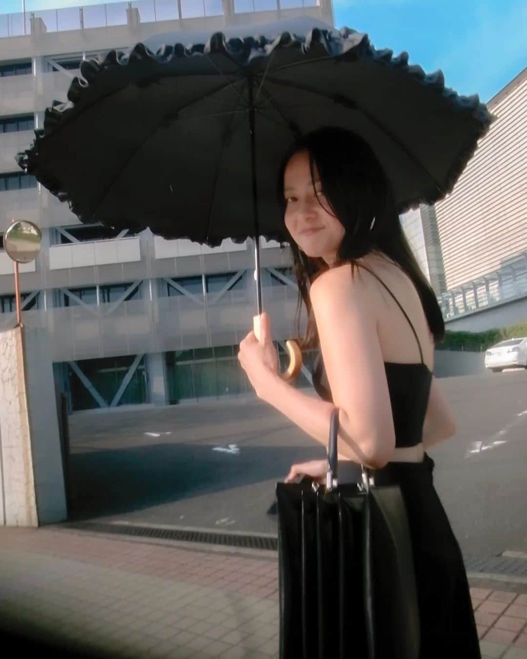 小川琴美のインスタグラム：「夏の煌めきは異常　もっと愛すべき  写真は楽ちゃんと遊んだときの」