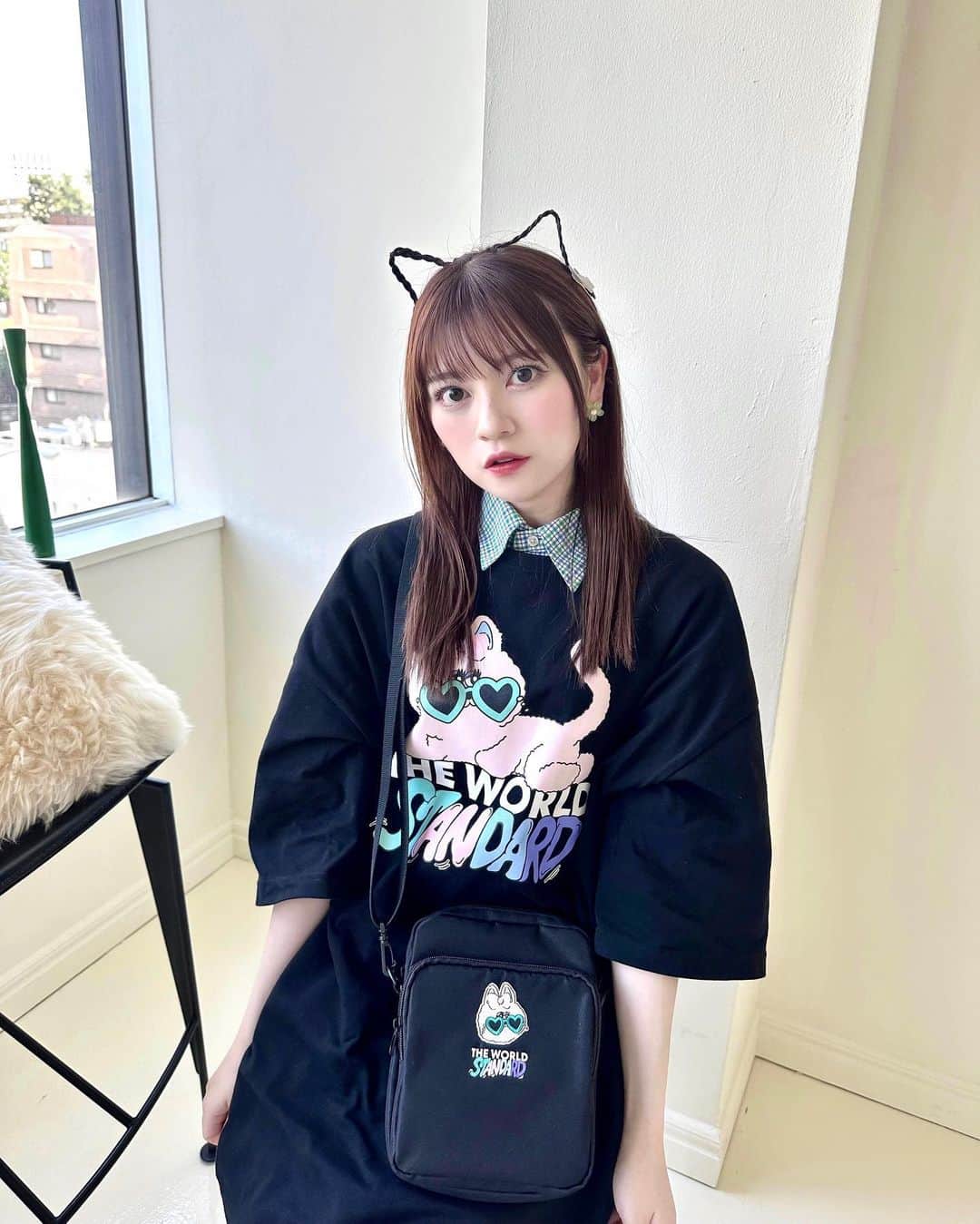 廣川奈々聖のインスタグラム：「うさぎみたいなネコ🐱🪄🕶⸒⸒ ⁡ ⁡ #SPINNS × わーすた コラボします！ ⁡ どれもかわいいけど 特に靴下がお気に入り〜！. ̫ . 💭🩶 ⁡ ⁡ わたしは9/30(土)に 福岡PARCO店にお邪魔するよ♡ ⁡ お近くのみんな、是非会いにきてね〜！ ⁡ ⁡ ⁡ #スピンズ #わーすた #コラボアイテム #wasuta @spinns_official」