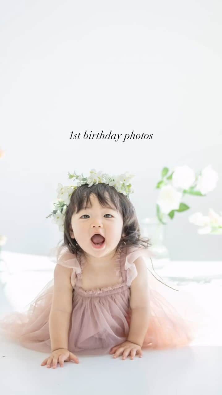 志田友美（ゆうみん）のインスタグラム：「1歳記念🌼 @ties.photography 🎞️  #1stbirthday #1歳誕生日 #1歳女の子 #女の子ママ」