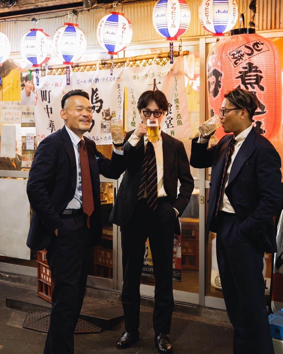 高田朋佳さんのインスタグラム写真 - (高田朋佳Instagram)「I be on my suit & tie… Great summer night with #背広散歩 Suit: @t.takada_prod_by_ring_jacket   Ph: @shige_mot0   #suitstyle #japanesedandy #japanesestyle」8月26日 20時56分 - tomoyoshi_takada