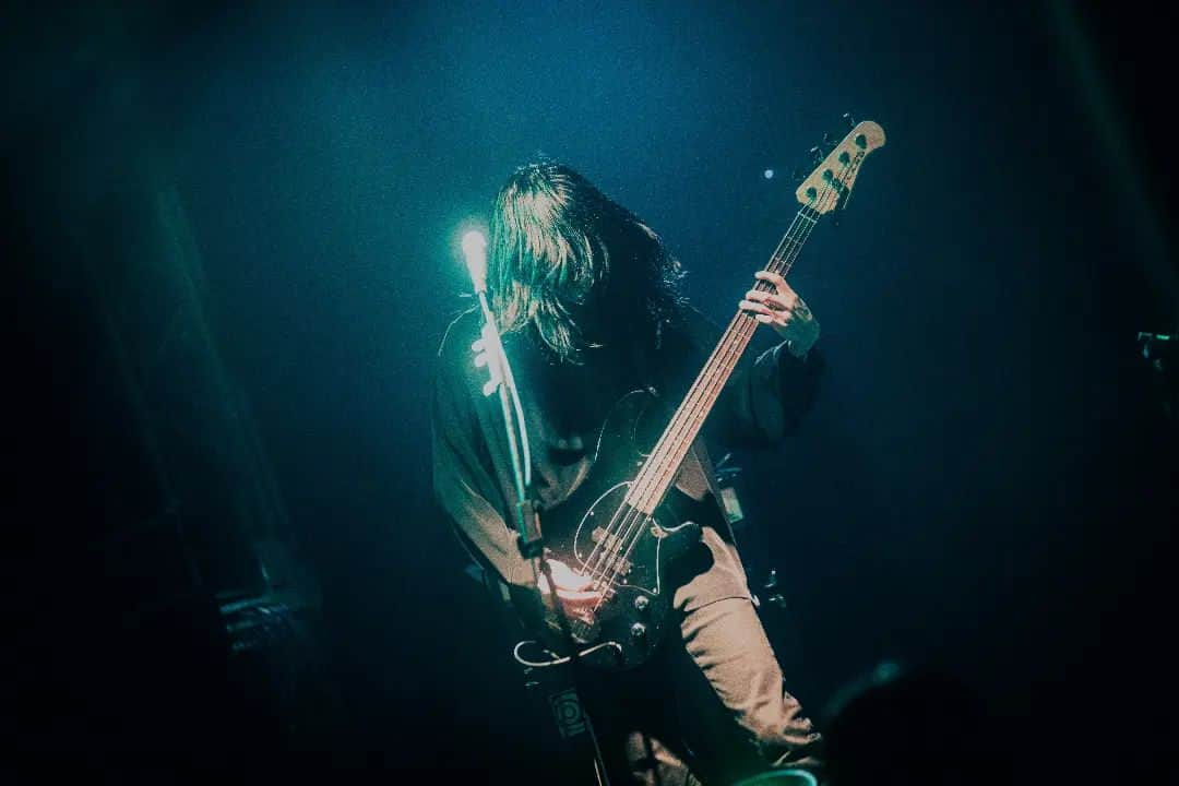 THE NOVEMBERSさんのインスタグラム写真 - (THE NOVEMBERSInstagram)「The Novembers ✕ TYNT "Round Trip"  – 香港公演 – 「廻」  @the_novembers  Organiser:  @exclamusic  Ticketing Partners: @tickcats  @white_noise_records  @infree.records   Photographer:  @moolai_with_noise」8月26日 21時06分 - the_novembers