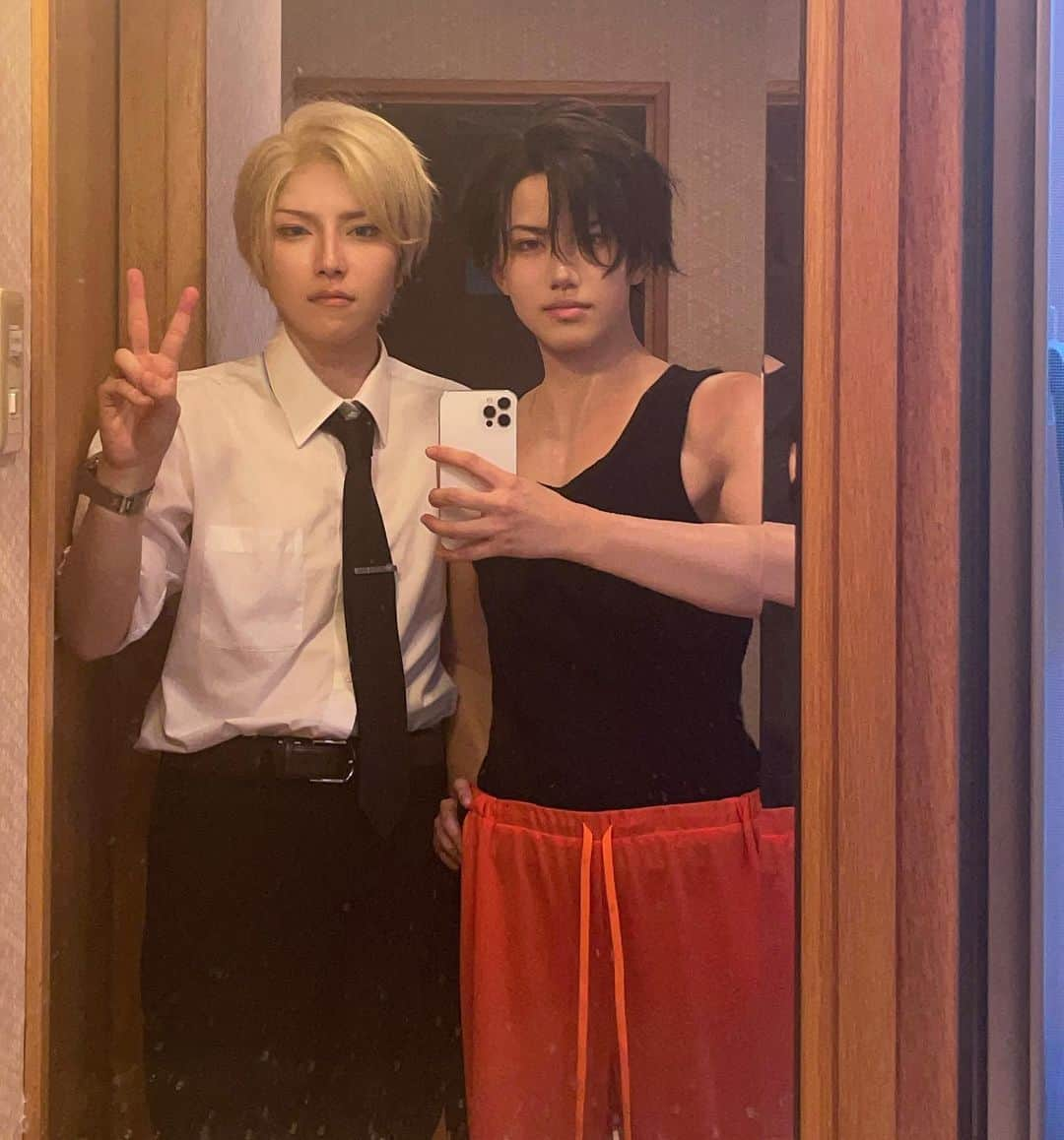 だるまのインスタグラム：「ゆむちゃんとハピクソ💩  #ハッピークソライフ #コスプレ #bl #yaoi #cosplay」