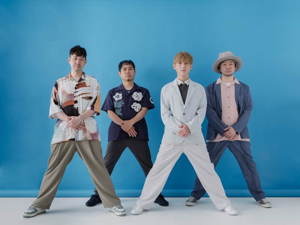 のインスタグラム：「🎙ライブ出演情報 キンモクセイ まほろ座 MACHIDA 8周年記念LIVE 🕯🕯4人はキャンドル🕯🕯  📅9/16（土） 1️⃣st 12:30 / 13:30 2️⃣nd 17:30 / 18:30 🎫8/30（水）21時〜発売 https://www.mahoroza.jp/230916  まほろ座 MACHIDAの8周年記念に久しぶりにホームに帰ります。 無観客配信や、テーブルなし（食事なし）でのシアタースタイルのライブばかりだったので、まほろ座の基本形である飲食を楽しみながらライブを楽しむスタイルも久しぶりになります。 新体制になり、メンバー4人だけでのライブは初。 8/31のコットンクラブはあえてフォーマルな雰囲気になりますので、まほろ座は アットホームな場になればと思っております。お楽しみに。  #キンモクセイ #まほろ座」