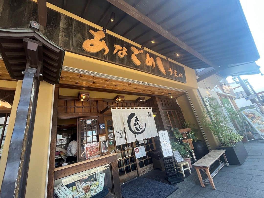 猪狩ともかさんのインスタグラム写真 - (猪狩ともかInstagram)「⛩️⛩️ . . オールスターの帰りに 少し観光してきました🦌 . 厳島神社は車椅子でもまわりやすくて 美味しいものたくさんで 鹿もいるし素敵な場所だった〜✨ . . . #広島観光 #広島グルメ  #厳島神社  #惣田紗莉渚 ちゃん」8月26日 21時10分 - igari_tomoka