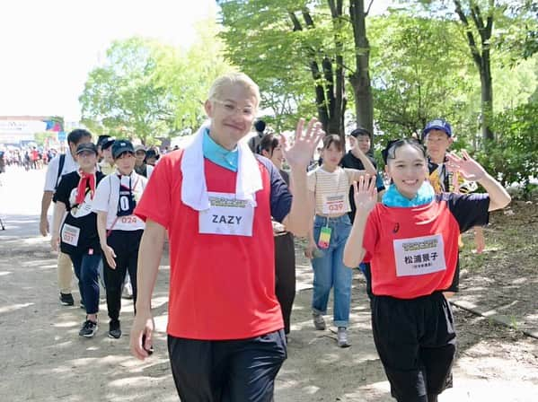 松浦景子さんのインスタグラム写真 - (松浦景子Instagram)「SDGsウォーク2023 in Wardi Mirail Fes 吉本新喜劇代表で参戦し  ZAZYさんと私のチームは5キロ歩きました！ 参加者の皆さんもお疲れ様でした👏  いや〜いい汗かいた！ウォーキング大好き❤️  #waraimiraifes  #waraimiraifes2023  #吉本興業 #吉本新喜劇 #デカイベント」8月26日 21時24分 - pinkpinks13