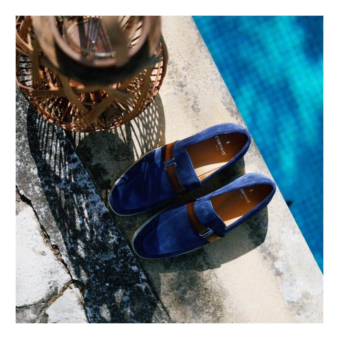 コルテのインスタグラム：「[Summer Loving] Model : Portofino Color : Navy Blue  Available in stores and online www.corthay.com #corthay #summershoes」