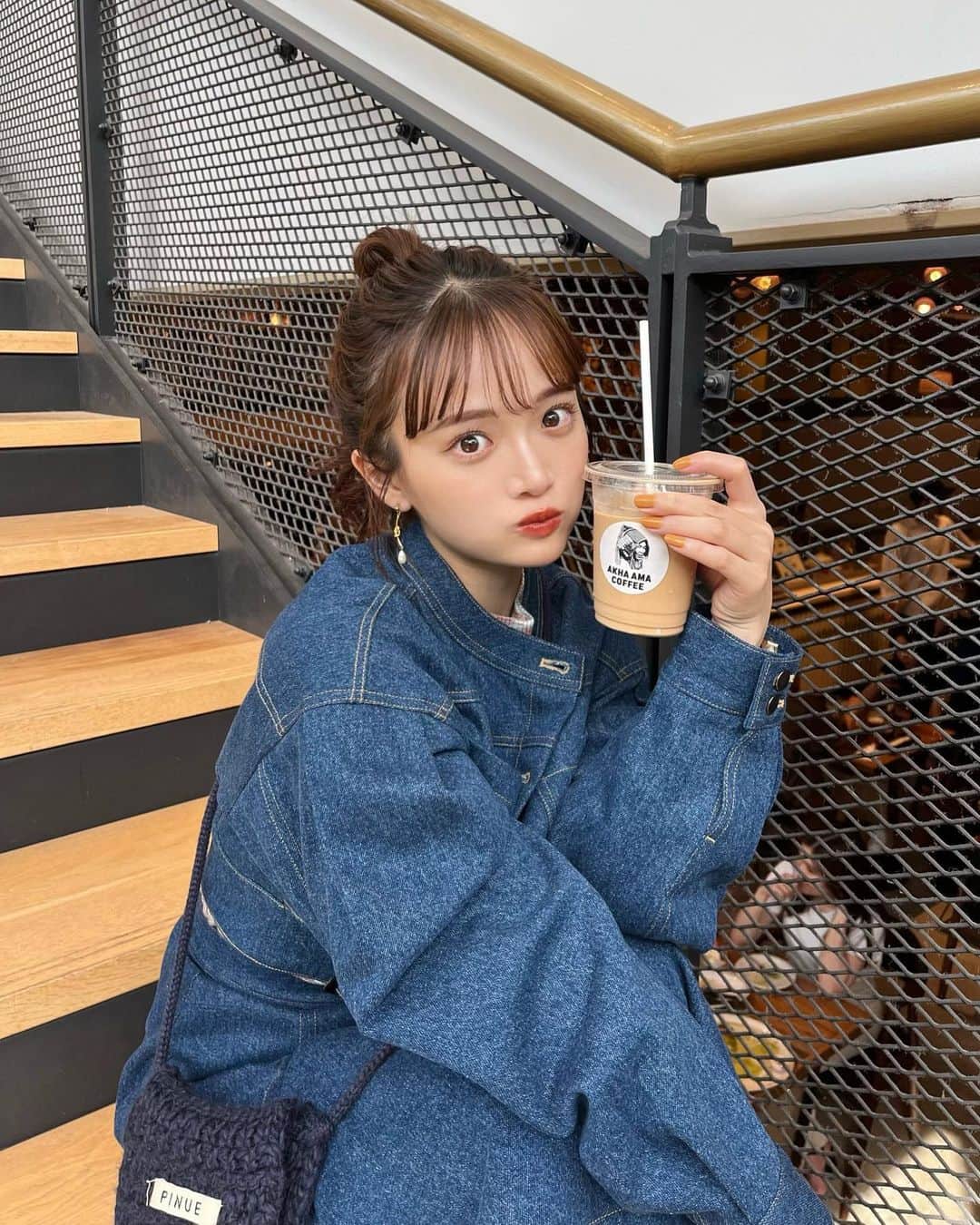 田久保夏鈴のインスタグラム：「秋！デニム可愛すぎるー！！👖❤️  PINUE Autumn Collectionの LOOKBOOKを YouTubeに UPしたので是非チェックしてみてください😻🍂」