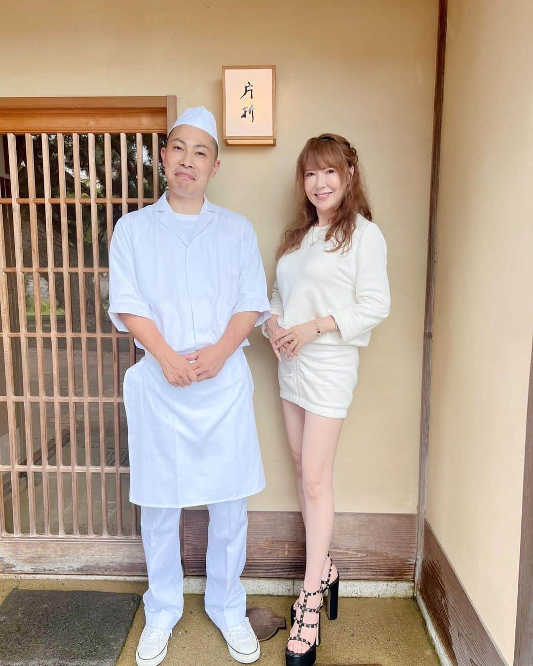 美香さんのインスタグラム写真 - (美香Instagram)「『美食好き経営者仲間達に感謝』  大満足⭐️⭐️⭐️のお食事でした♪😃  メンバーも最高でほんとに楽しかった💖💖💖  グルメ好きな友人がたくさんいるから、本当に幸せ‼️  ビジネスの相談もできて、ワイン🍷にも詳しくて、、  そんな友人たちが私は本当に財産だと思ってます！  #金沢グルメ  #金沢 #片折 #美食」8月26日 23時07分 - mika_richlife