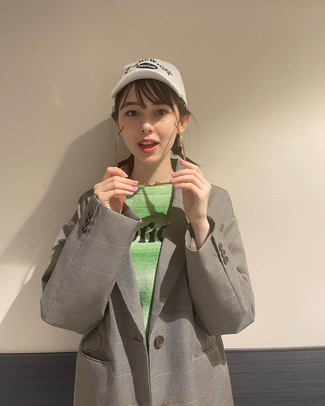 石川花さんのインスタグラム写真 - (石川花Instagram)「私服っぽで可愛かった衣装🦴 コメントお待ちしてます🦴」8月26日 23時16分 - hanna_ishikawa_