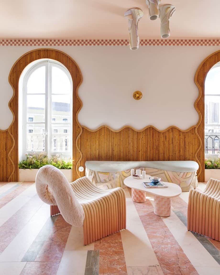 Homepolishのインスタグラム：「Holding on to a summer mood as long as possible. Design by Patricia Bustos, via @livingetcofficial  @patricia_bustos  #designinspo #interiordesign #roomoftheday」