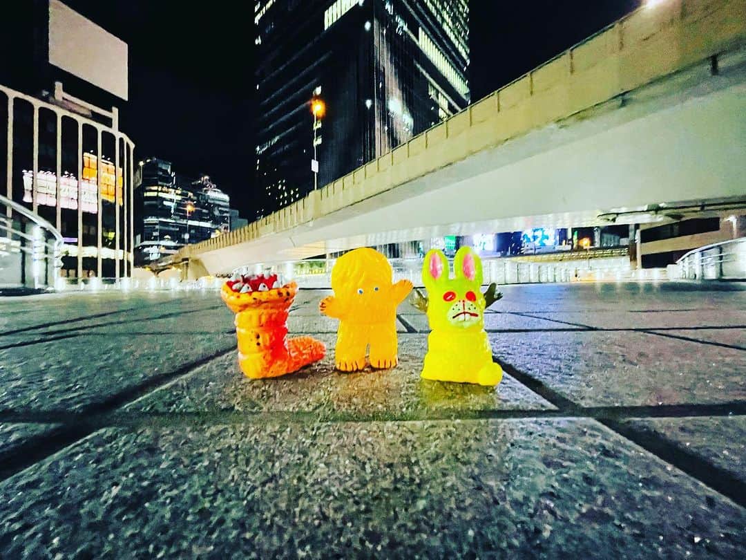 デハラユキノリのインスタグラム：「明日の『またつま』で UMAソフビ少量物販します〜 #またつま #umaランド  #deharayukinori」
