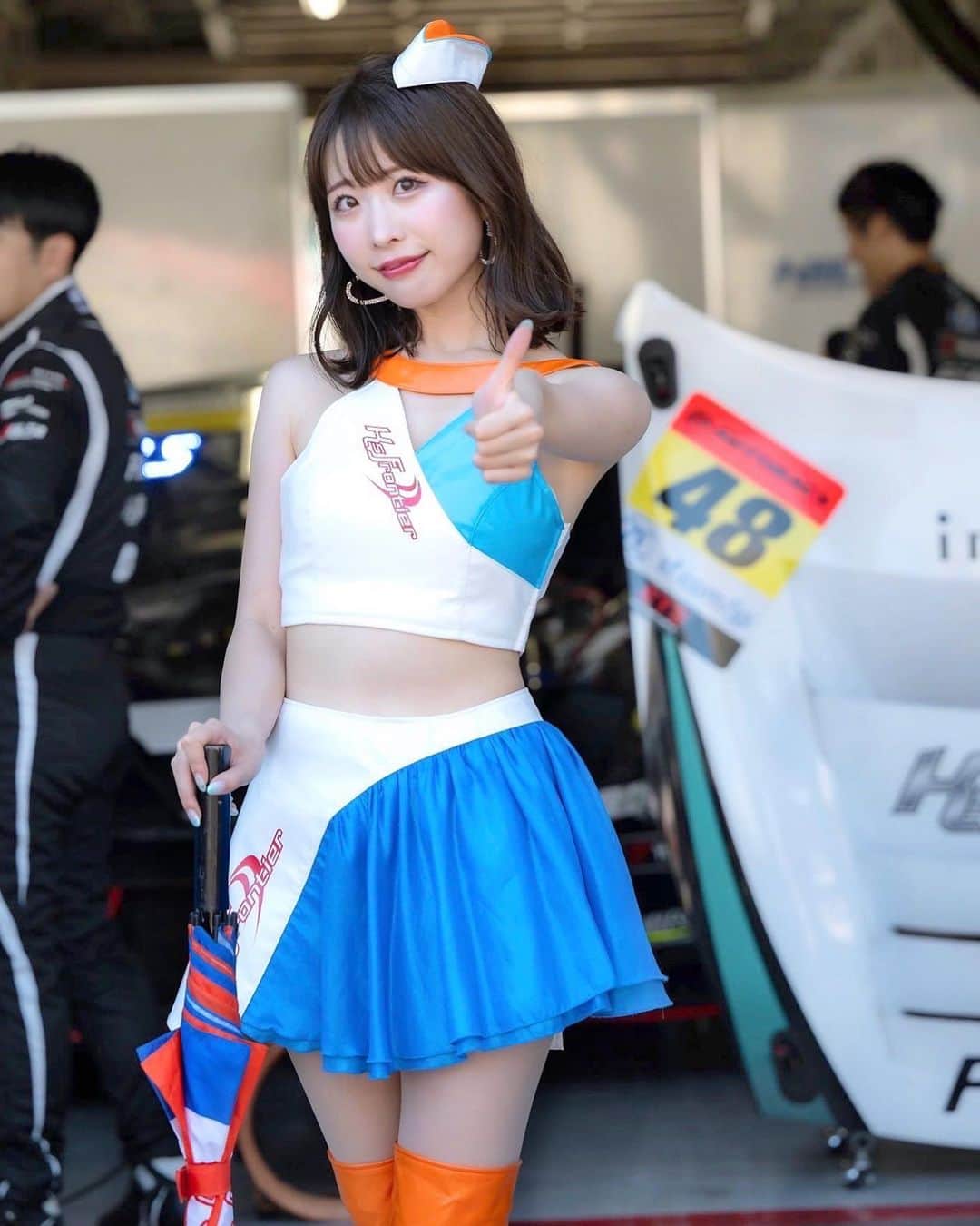 はにゅんさんのインスタグラム写真 - (はにゅんInstagram)「🪽🩵🧡👍🏻 SUPER GT Rd.5 SUZUKA 明日の決勝は24番手スタートです！  グリッド担当、今回は私です！ 48号車への応援、よろしくお願いします🏁 . #SUPERGT #nissan #nismo #レースクイーン #鈴鹿サーキット」8月26日 23時45分 - hanyu_nanoka_